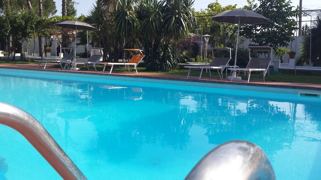 Borgo Fiore Country House Salice Salentino Exterior foto
